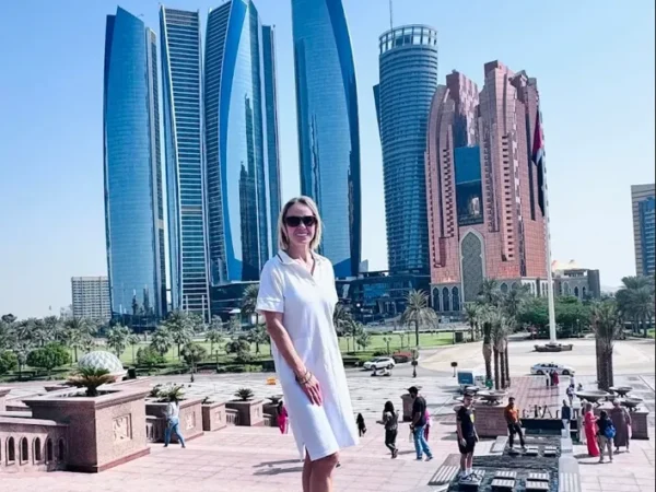 Explore the Capital of UAE, Abu Dhabi in Half Day City Tour